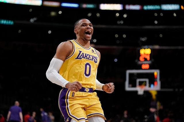 传奇！易建联宣布正式退役 结束21年职业生涯