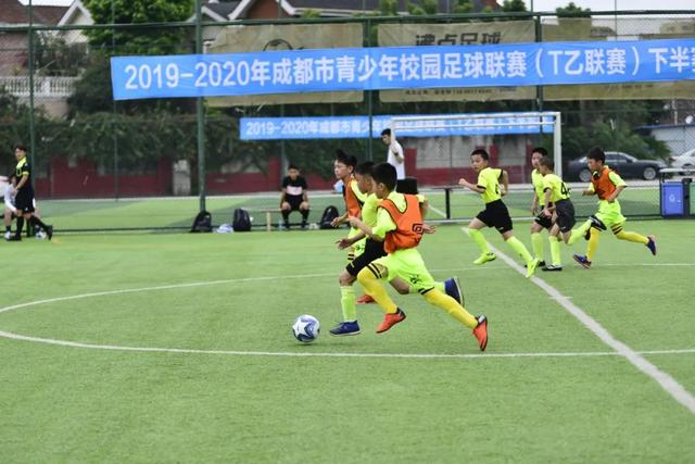塔图姆35+14绿军擒公牛7连胜 活塞大胜步行者