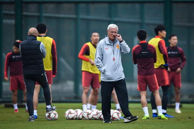 媒体人盛赞中国男篮变化明显 应该与乔帅续约