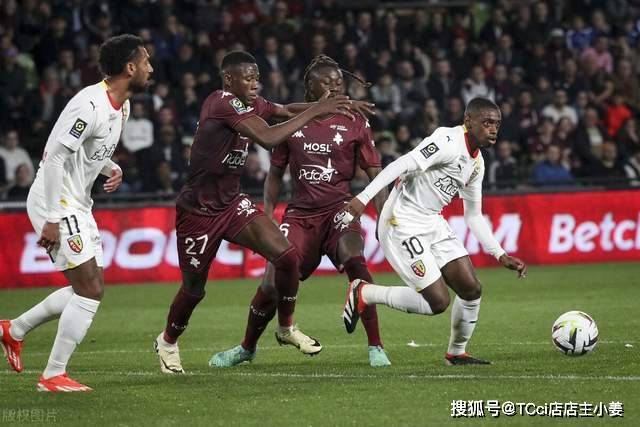 徐杰32+11广东力克北控 王哲林17分上海胜四川