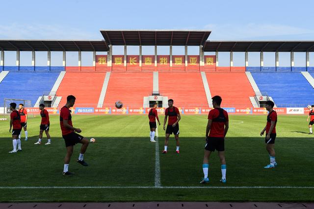 锡安36分鹈鹕送活塞6连败 快船负76人前四告急